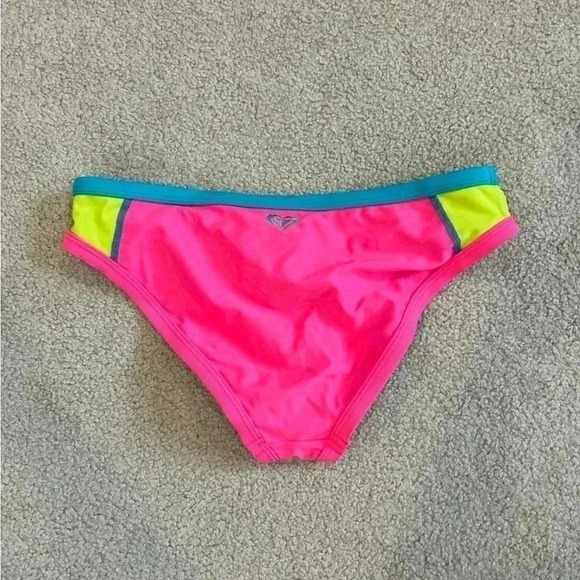 New with tags Neon pink Roxy girls fixed criss cross tr bikini bottoms - Picture 2 of 4